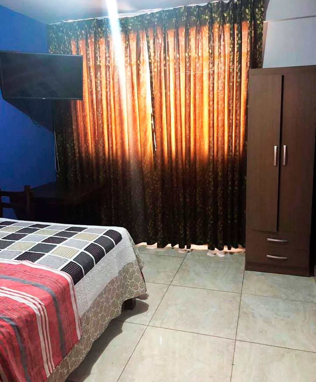 Hospedaje Luna Llena San Vicente de Cañete Zewnętrze zdjęcie