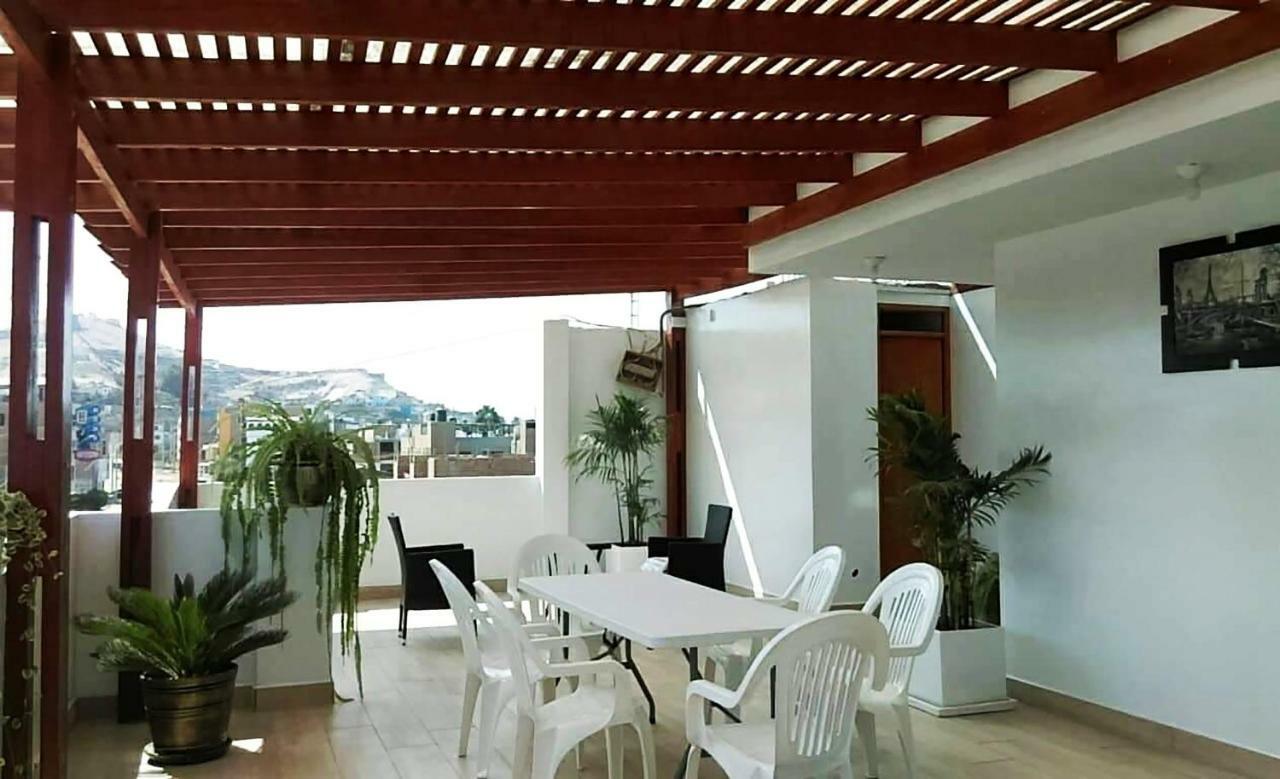 Hospedaje Luna Llena San Vicente de Cañete Zewnętrze zdjęcie